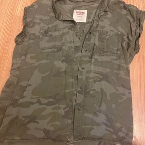 Mossimo Supply Co. Green Camouflage Shirt